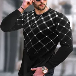 tripr Men Solid V Neck Cotton Blend Black T-Shirt-picture-19