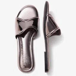 pair-ie tales Women Flats Sandal image 1