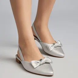 glematoz Women Flats Sandal image 3