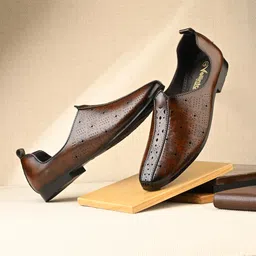 Vellinto VOHRA Cool Rajasthani Jutis Mojaris Nagra For Men Stylish Shoes Party Wear For Men-picture-26