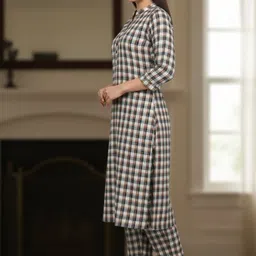 atifatextile Women Wool Kurti Palazzo Set image 3