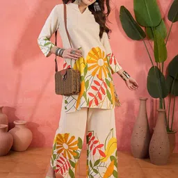fiuxus Top Palazzos Co-ords Set with Shrug-picture-16