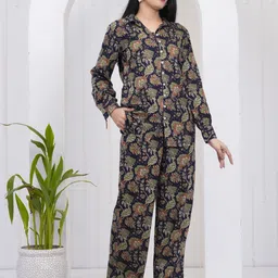 mintmarie Women Night Suit Set Multicolor Printed image 3