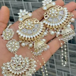 hhjewelry WHITE TRANDING EARRINGS MAANGTIKKA COMBO PACK FOR WOMEN Beads Brass Chandbali Earring, Clip-on Earring, Earring Set-picture-18
