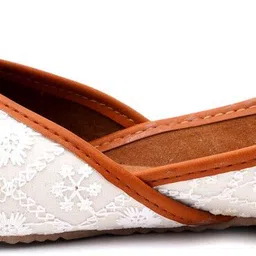 quikni Women Flats Sandal image 5