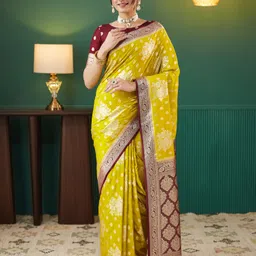 samah Woven, Embellished Banarasi Silk Blend Saree image 4