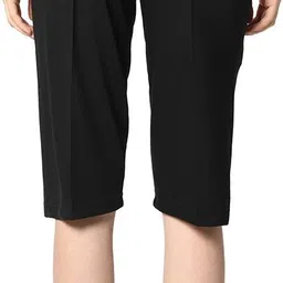 mack jonney Women Black Capri image 4