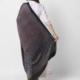 dupatta bazaar Pure Silk Printed Blue Women Dupatta image 4