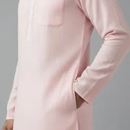 univibe Men Solid Pure Cotton Straight Kurta image 4