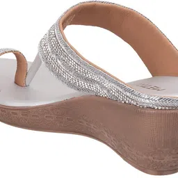 metro Women Wedges Sandal image 4