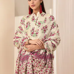 libas Women Cotton Blend Kurta Pant Dupatta Set image 4