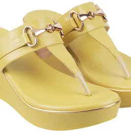 metro Women Wedges Sandal image 2