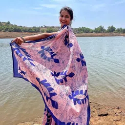 fabricoworld Printed Hand Batik Pure Cotton Saree image 2