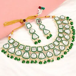 LUCKY JEWELLERY Gold-Plated Kundan-Studded & Beaded Jewellery Set image 2