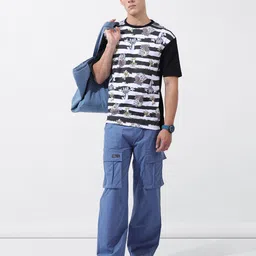 The Indian Garage Co Men Relaxed Fit Textured Casual Utility Cargo image 5