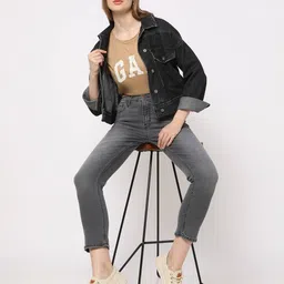 gap Women Lightly Washed Slim Fit Jeans image 4