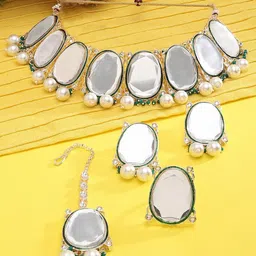 Zaveri Pearls Gold-Plated Kundan-Studded & Beaded Jewellery Set image 1