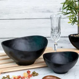 servewell Melamine Serving Bowl image 1