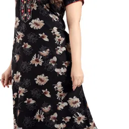 trundz Women Nighty image 4