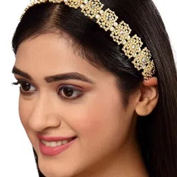 KARATCART Women Gold-Toned & White Embellished Pearl Studded Hairband-image-8