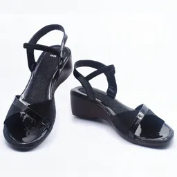 hardforce Women Wedges Sandal image 1