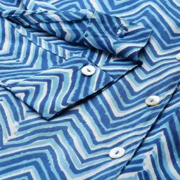 roadster Women Regular Fit Printed Casual Shirt image 3