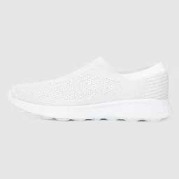 red tape Walking Shoes For Women image 3