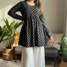 krishna sakhi Casual Regular Sleeves Printed Women Black Top-picture-22