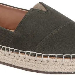 the white pole Loafers For Women image 5