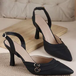 selfiee Women Heels Sandal-picture-15