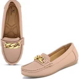 xe looks Casuals For Women image 3