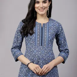 da vastraagaar Casual Regular Sleeves Printed Women Blue Top-picture-11