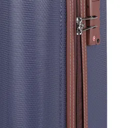 Tommy Hilfiger Solid Hard Cabin Trolley Bag 47 L image 5