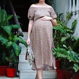 SIDE KNOT Floral Printed Off-Shoulder Fit & Flare Maternity Midi Dress image 3