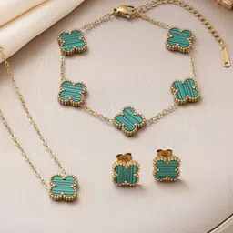 MEENAZ Gold Plated Stone Studded Jewellery Set-image-26
