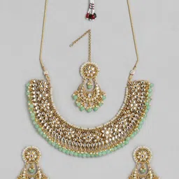 Peora Green & White Gold-Plated Kundan Jewellery Set image 3
