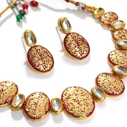 SOHI Red & White Gold-Plated Kundan-Studded Jewellery Set image 3