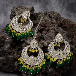 Sukkhi Gold-Plated Kundan-Studded & Beaded Jewellery Set image 4