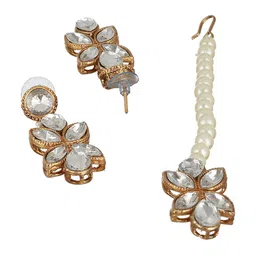 Jazz and Sizzle Gold-Plated Stone-Studded & Pearl Beaded Jewellery Set image 3