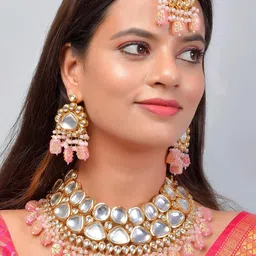 Silvermerc Designs Gold-Plated Kundan-Studded & Beaded Jewellery Set image 4