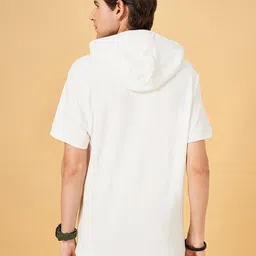 Street 808 by Pantaloons Printed Hooded T-shirt image 5