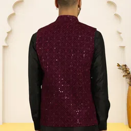 jompers Embroidered Men Waistcoat image 3