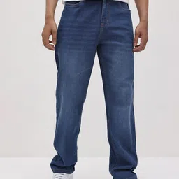 roadster Men Straight Fit Mid Rise Blue Jeans image 2