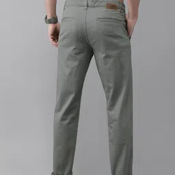 roadster Men Regular Fit Grey Cotton Blend Trousers image 3