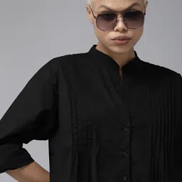 roadster Women Regular Fit Solid Casual Shirt image 1