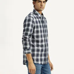 levi's Men Slim Fit Checkered Spread Collar Casual Shirt image 3