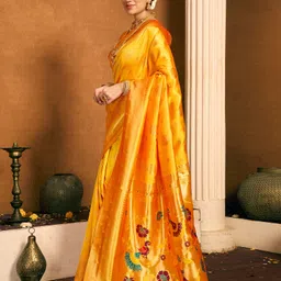 samah Woven, Embellished Paithani Silk Blend, Jacquard Saree image 3