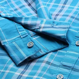 the indian garage co. Men Slim Fit Checkered Spread Collar Casual Shirt image 3