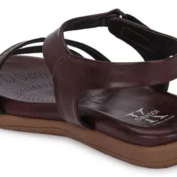 karaddi Women Sports Sandal image 3
