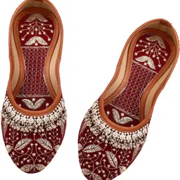 mk craft Ethnic Embroidred Payal Jutis For Women image 5